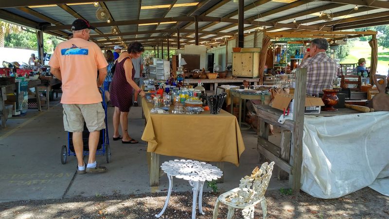 The Art Of Haggling With The Booth Owner The Art Of Haggling With The Booth Owner