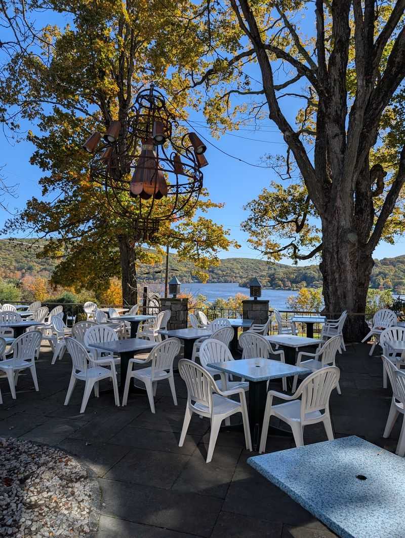 The Boulders Inn, New Preston, CT
