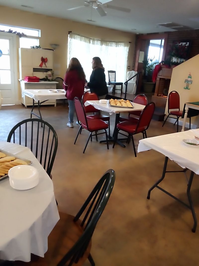 The Cafe Side and Its Sit-Down Meals