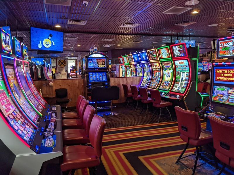 The Casino Setting And Its Smoke Trade-Off The Casino Setting And Its Smoke Trade-Off