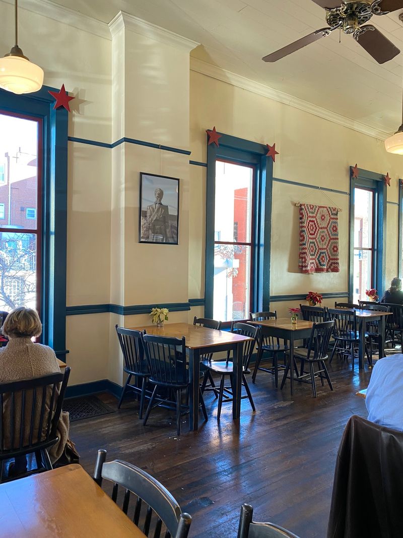 The Charm of a Cozy Tearoom Setting