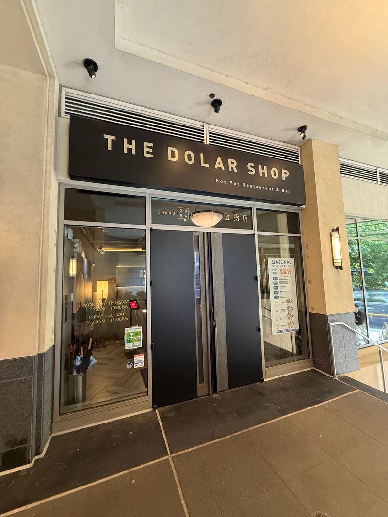 The Dolar Shop, Bellevue, WA