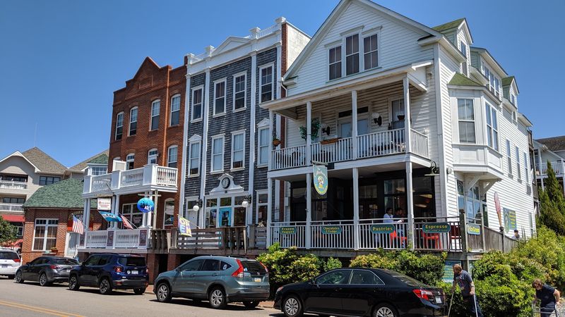The Easy Logistics of a Manteo Day