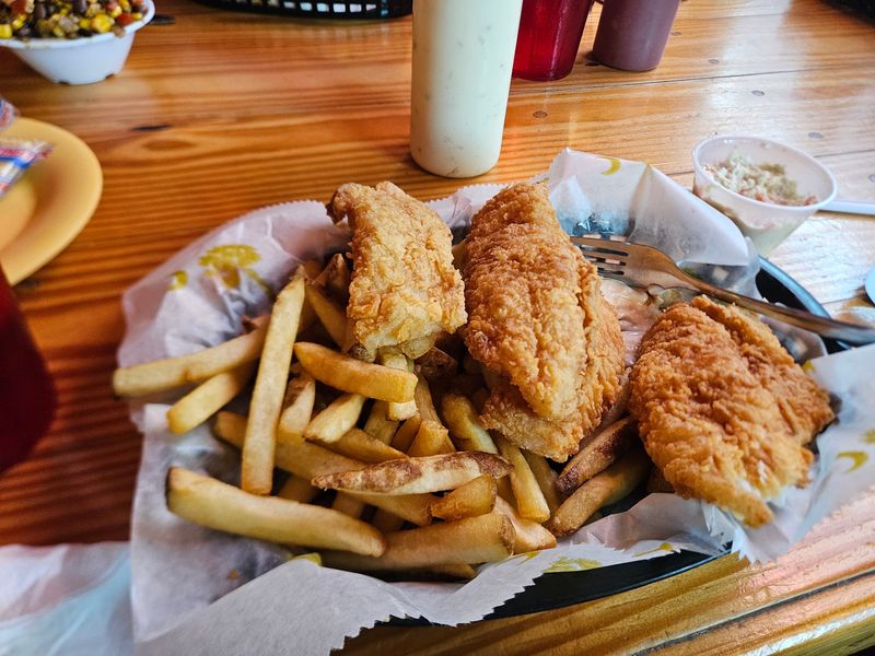 The Fried Flounder Platter Worth the Drive