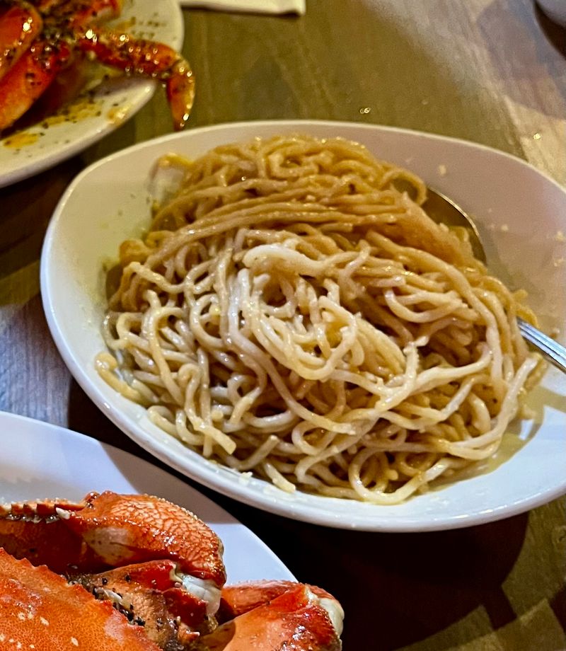 The Garlic Noodles Everybody Keeps Talking About The Garlic Noodles Everybody Keeps Talking About