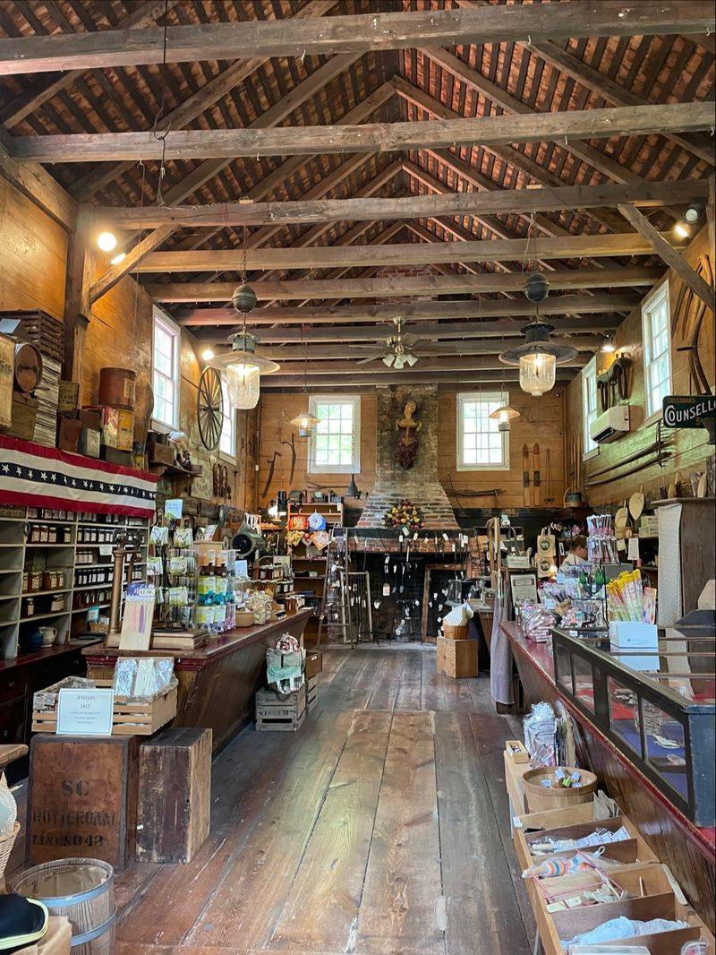 The General Store and Its Handmade Finds The General Store and Its Handmade Finds