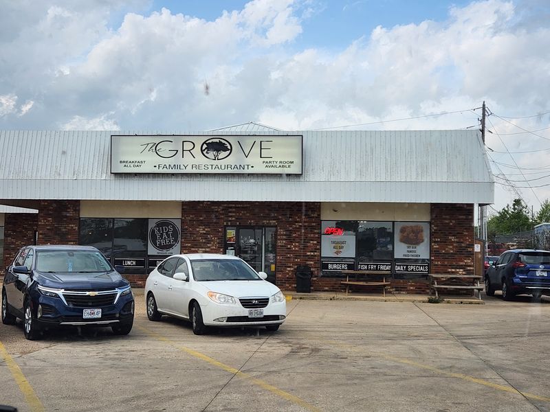 The Grove Family Restaurant, Mountain Grove, MO