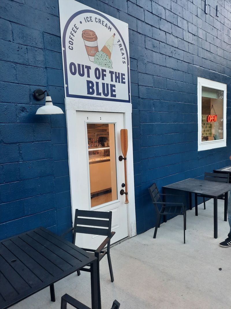 The Ice Cream And Coffee Shop Waiting At The Takeout