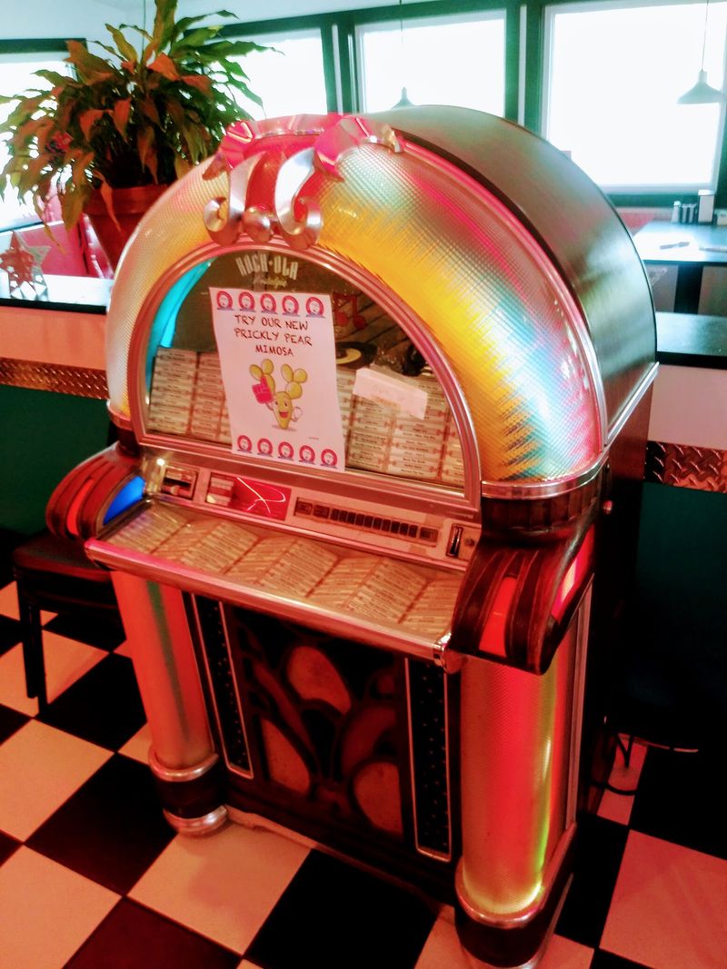 The Jukebox That Sets the Mood