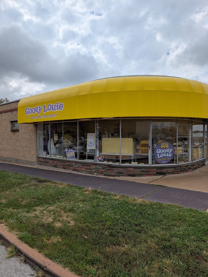 The Little Yellow Shop On Chippewa Street