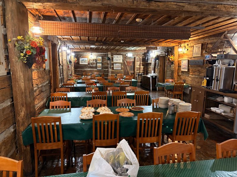 The Log Inn, Haubstadt The Log Inn, Haubstadt