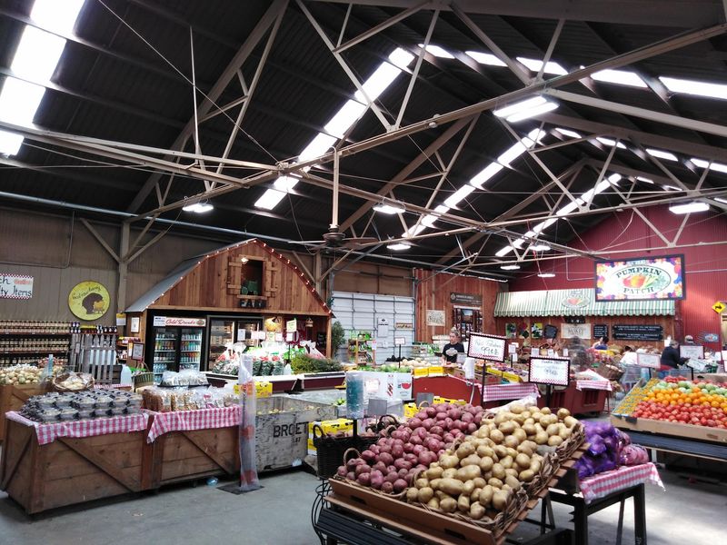 The Market, Gift Shop and U-Pick Flowers