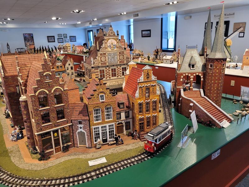 The Miniature Netherlands You Could Study for Hours