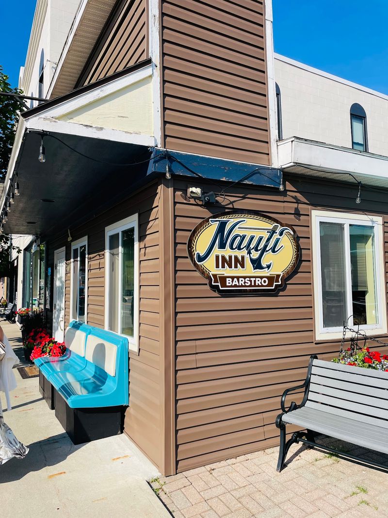 The Nauti-Inn Bar-Stro, Traverse City area