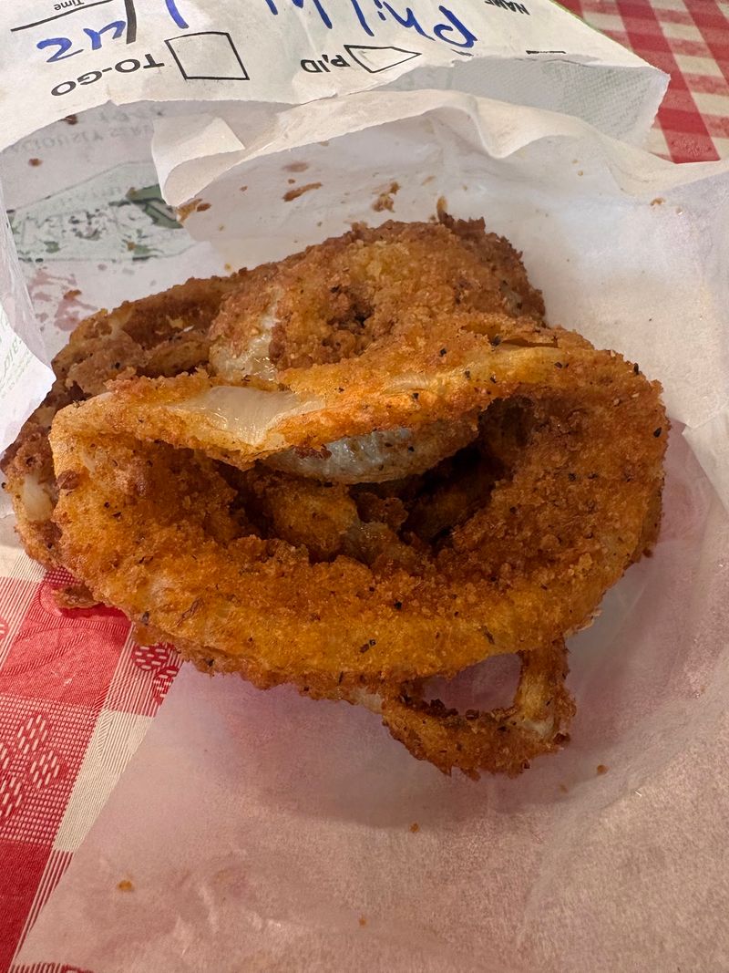 The Onion Rings Everyone Keeps Talking About The Onion Rings Everyone Keeps Talking About