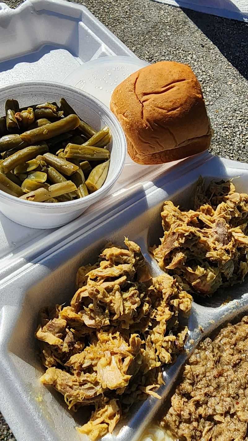 The Pork Skins Regulars Rave About