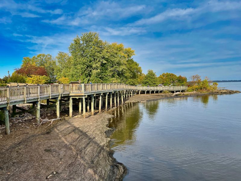 The Promenade That Turns Errands Into Outings