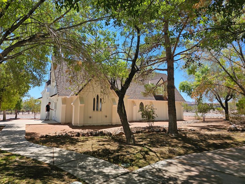 The Rebuilt Las Vegas Wedding Chapel