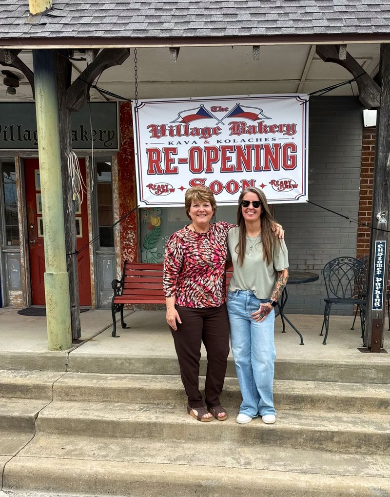 The Reopening Longtime Fans Cheered The Reopening Longtime Fans Cheered