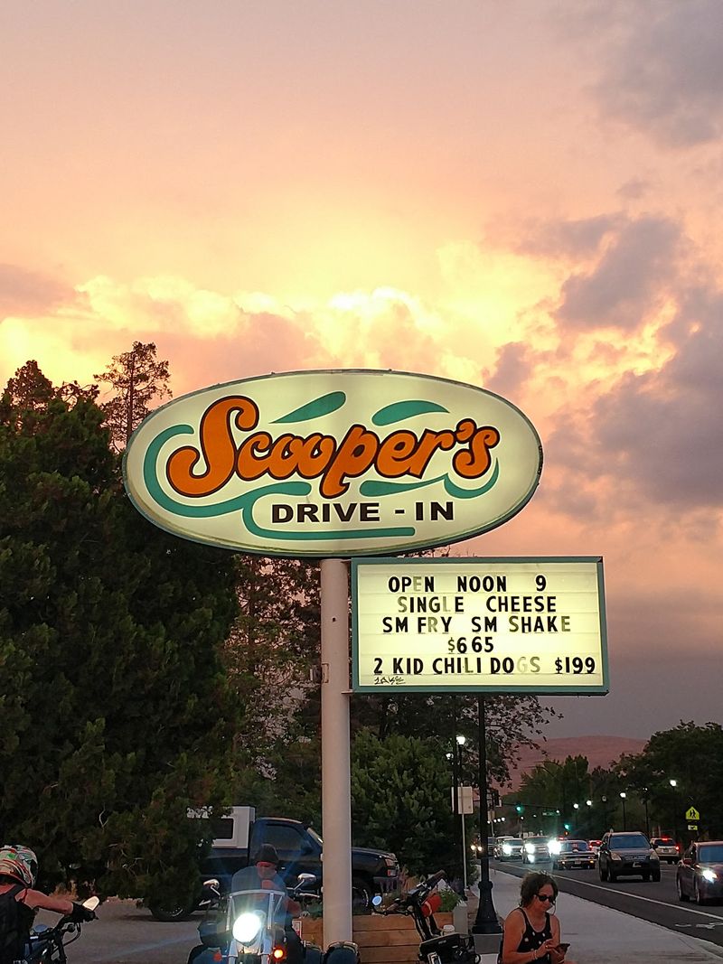 The Retro Drive-In Feel The Retro Drive-In Feel