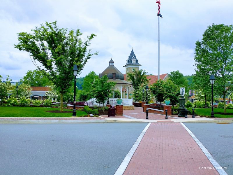 The Rhythm of a 1,500-Person Town