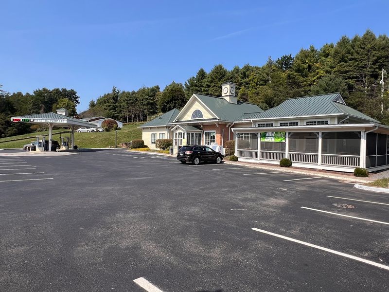 The Roadside Stop Worth Slowing Down For