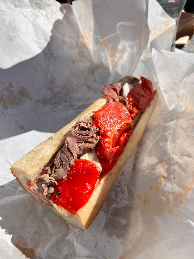 The Roast Beef That Draws a Crowd