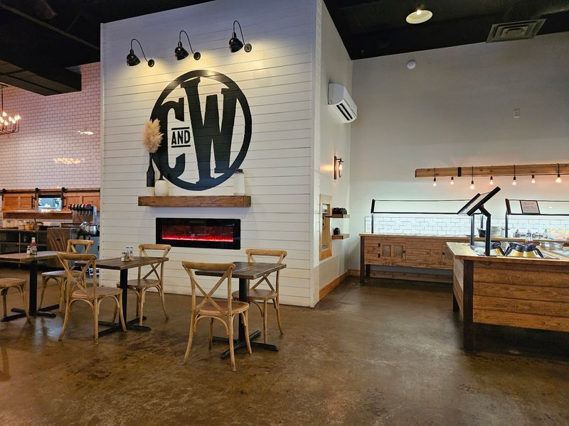 The Rustic Look That Sets The Mood The Rustic Look That Sets The Mood
