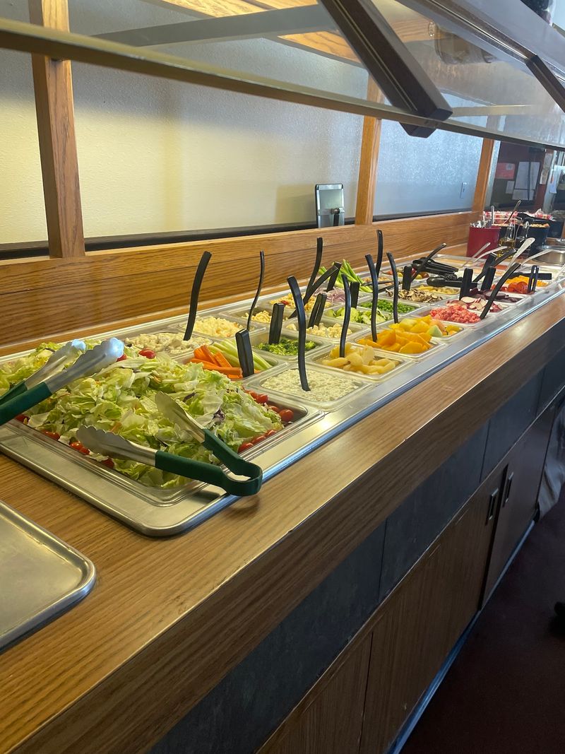 The Salad Bar Everyone Talks About The Salad Bar Everyone Talks About