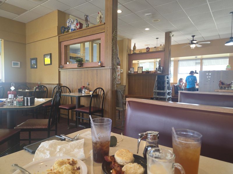 The Small-Town Diner Spirit That Sets The Mood The Small-Town Diner Spirit That Sets The Mood