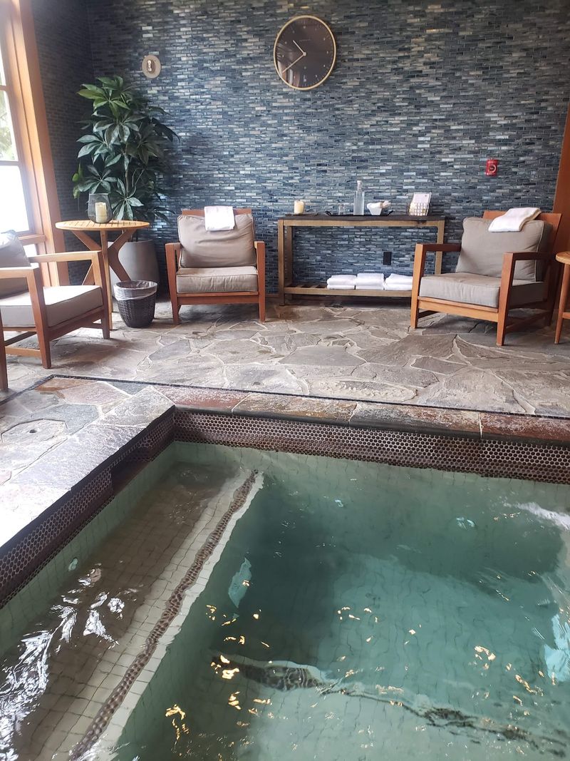 The Spa And The Soaking Pool