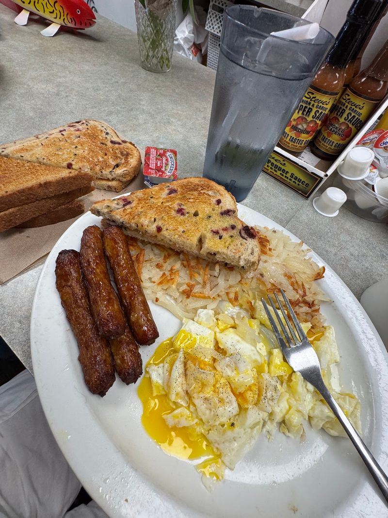 The Sportsman's Cafe, Pine River