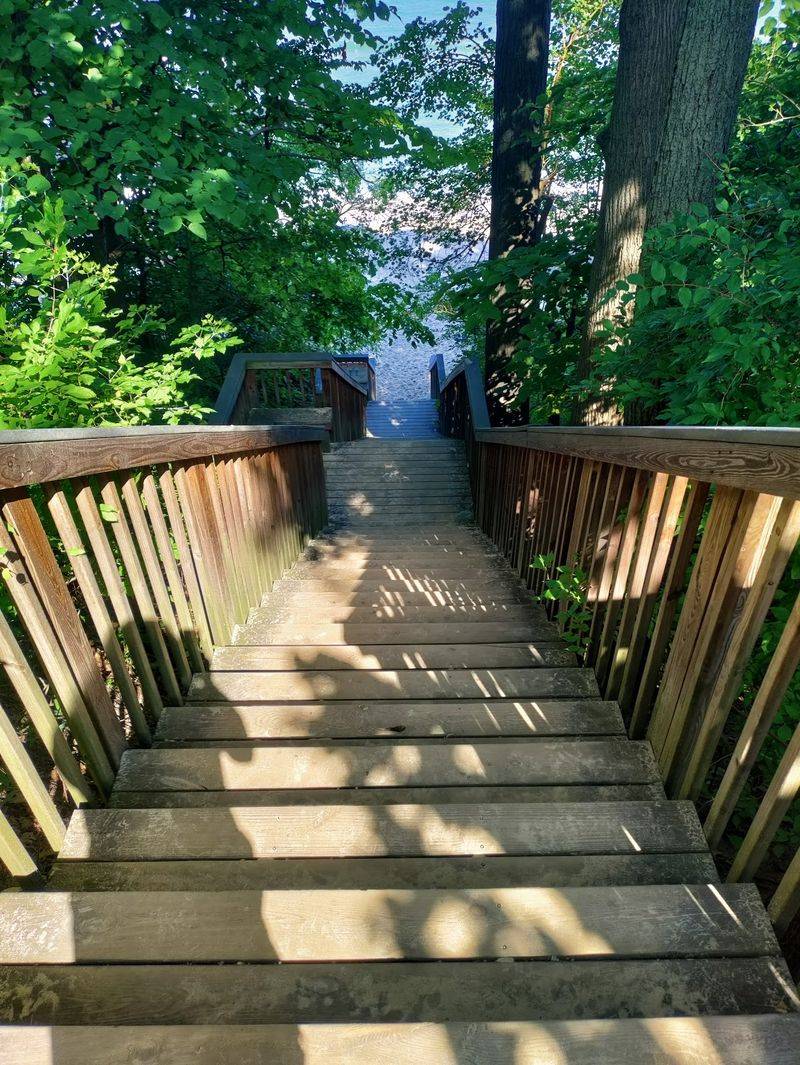 The Staircase Down the Dune