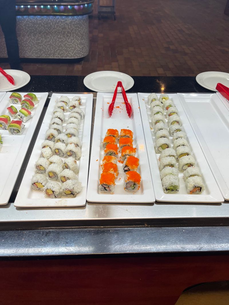The Sushi Bar That Draws the Crowds