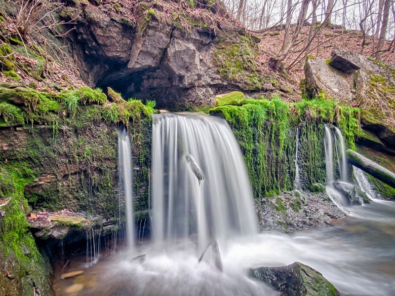The Waterfall Cave Everyone Comes For The Waterfall Cave Everyone Comes For