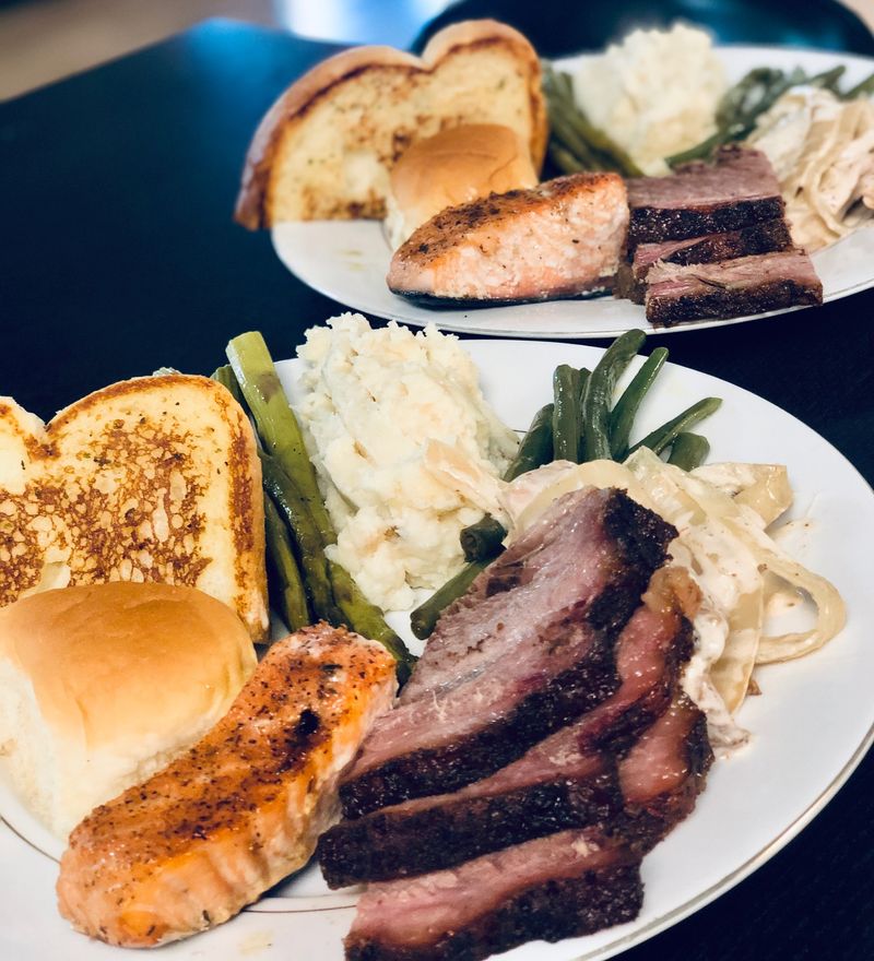 The Weekend Buffet And Everyday Specials