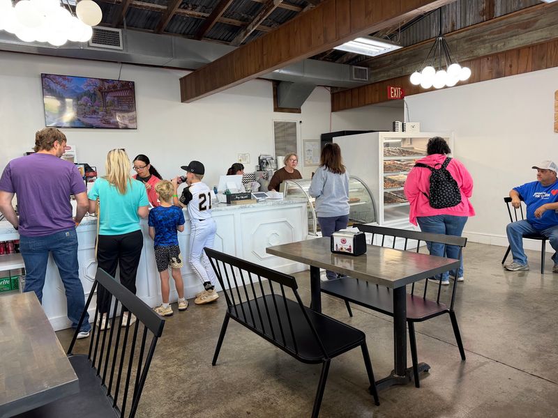 Thee Heavenly Donut, Henderson, LA