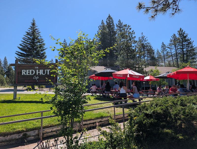Timing, Hours, and Outdoor Tables