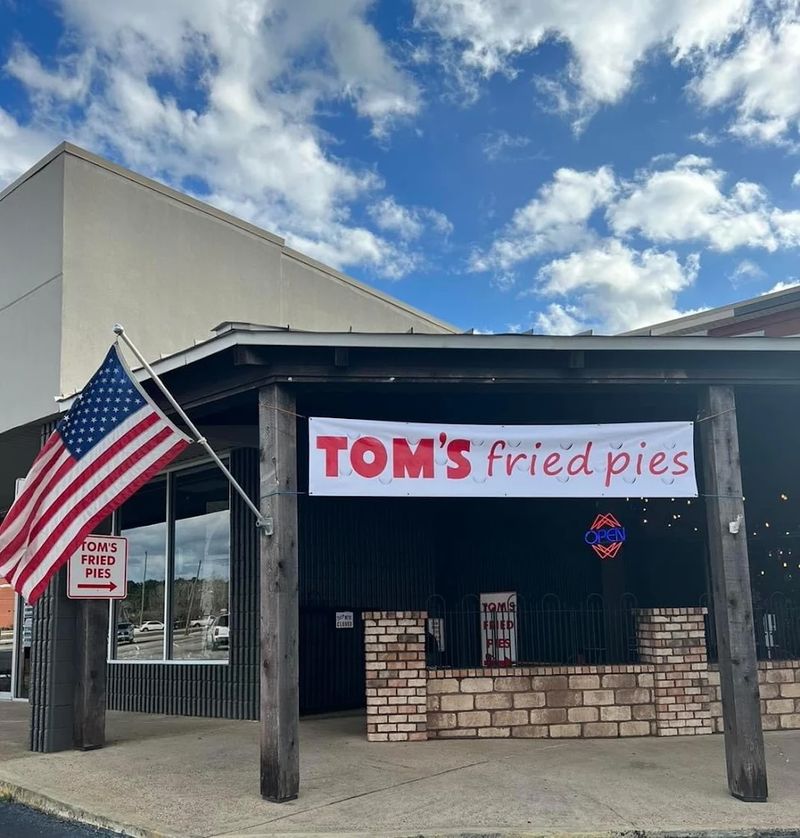 Tom's Fried Pies, Richland, MS Tom's Fried Pies, Richland, MS
