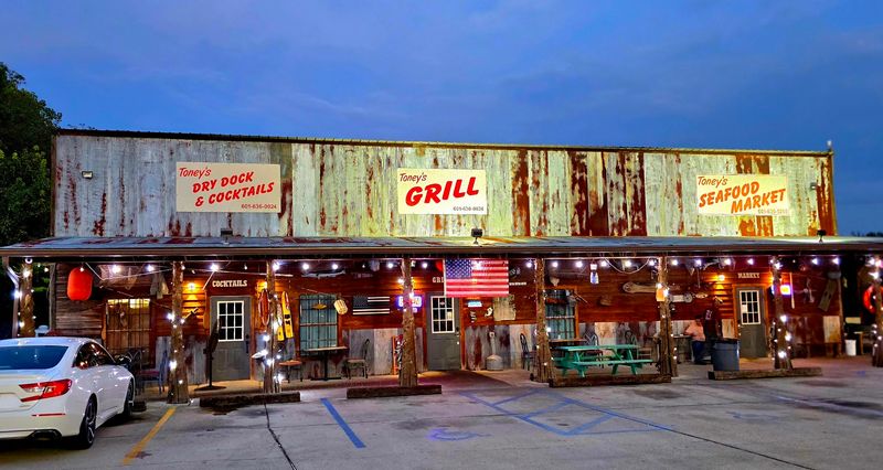 Toney's Grill and Seafood Market, Vicksburg, MS