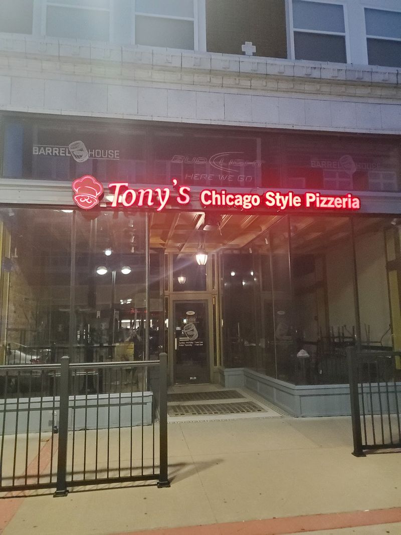 Tony's Chicago Style Pizzeria, Moline, IL