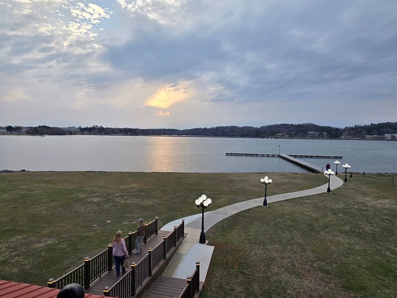 Top O' The River, Guntersville, AL Top O' The River, Guntersville, AL