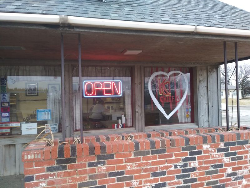 Town & Country Cafe, Florence, KS