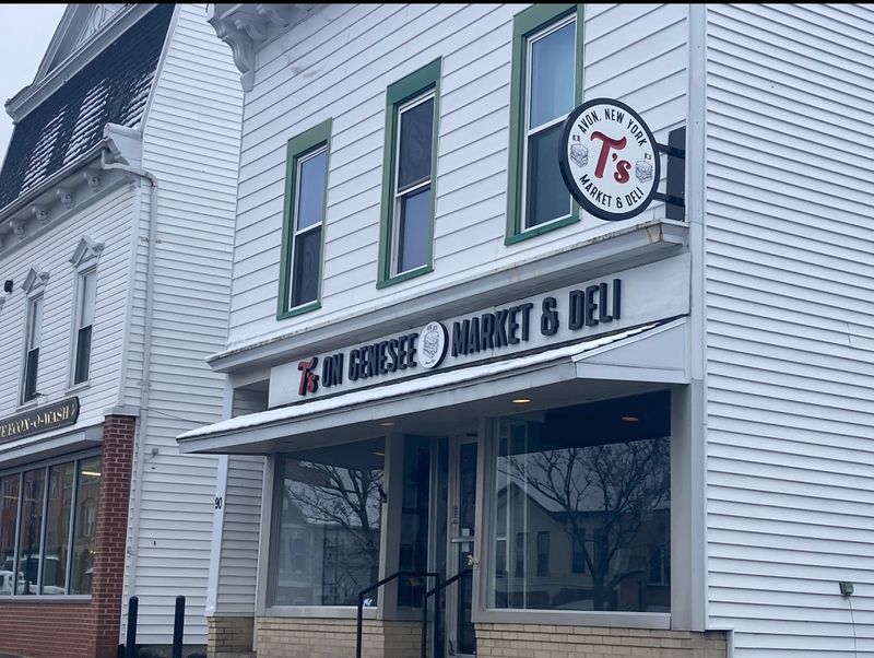 T's On Genesee, Avon, NY