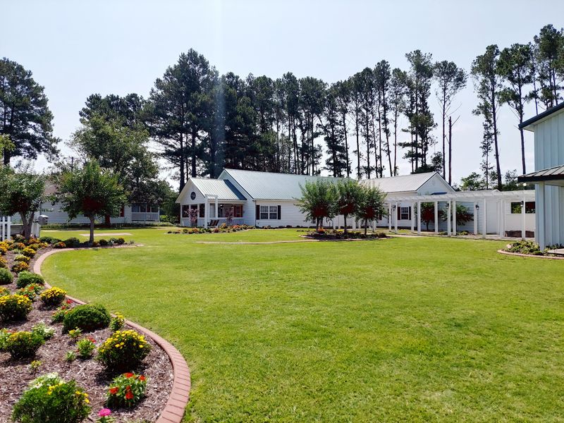 Twin Oaks Restaurant, Statesboro, Georgia Twin Oaks Restaurant, Statesboro, Georgia