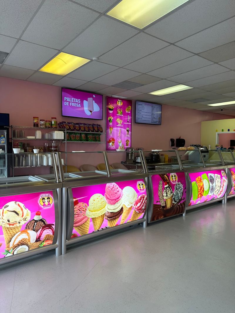 Twin's Paleteria, Columbus, GA