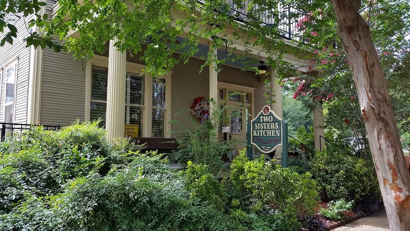 Two Sisters Kitchen, Jackson, Mississippi