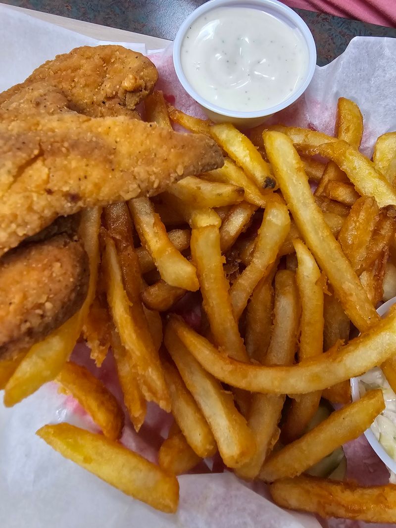 Uncle Ernie's BBQ, various Michigan locations