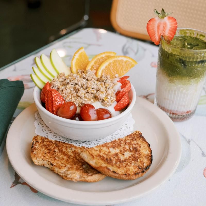 Vegan, Vegetarian, and Gluten-Free Friendly Vegan, Vegetarian, and Gluten-Free Friendly