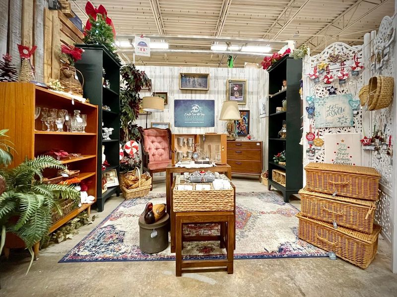 Vintage Finds Around Every Corner